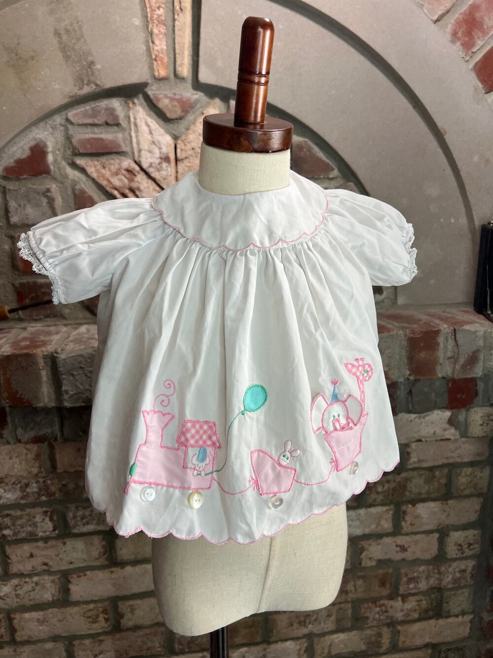 80s girls dress puff sleeves scalloped hem collar animal train